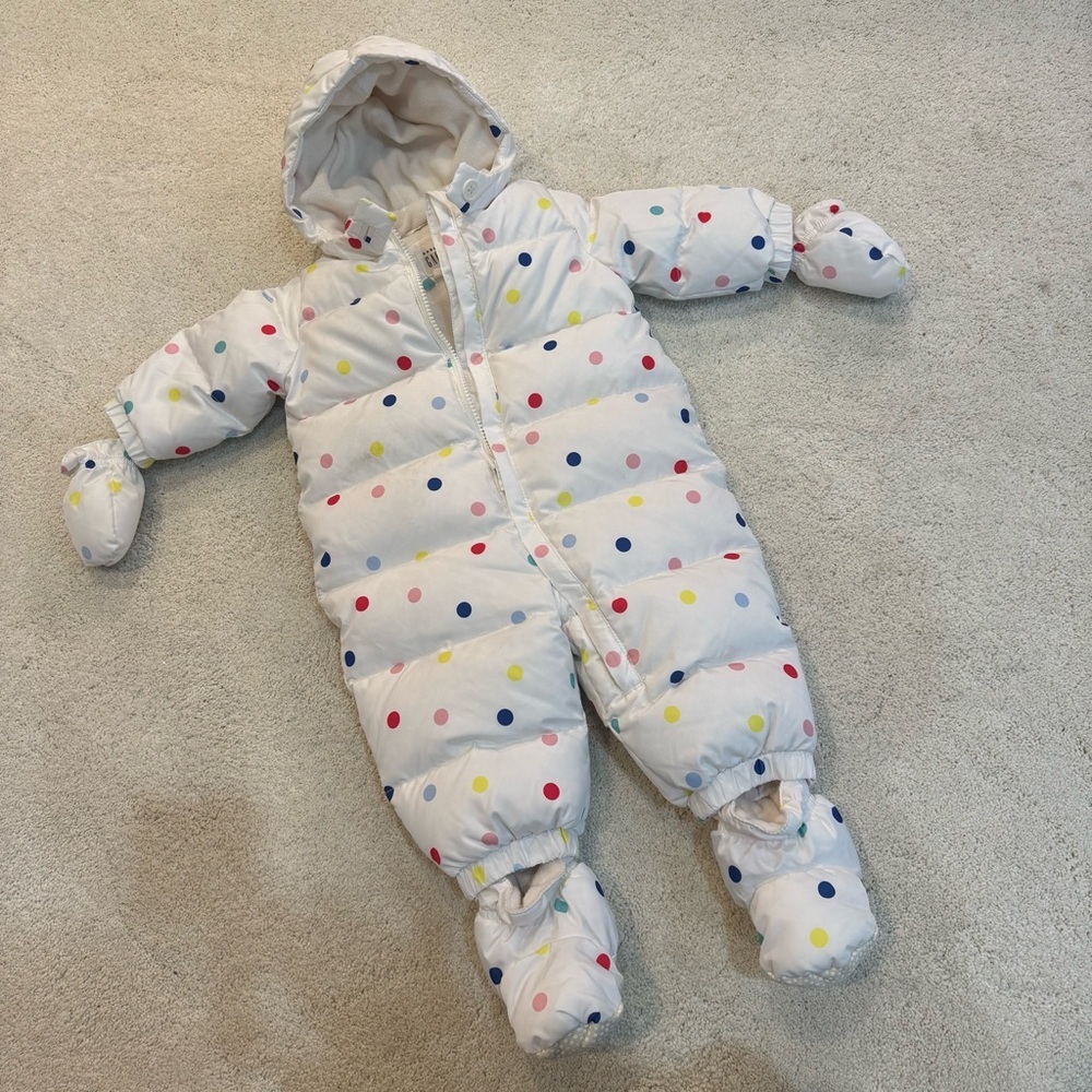 GAP White Colorful Polka Dot Snowsuit 6-12 months